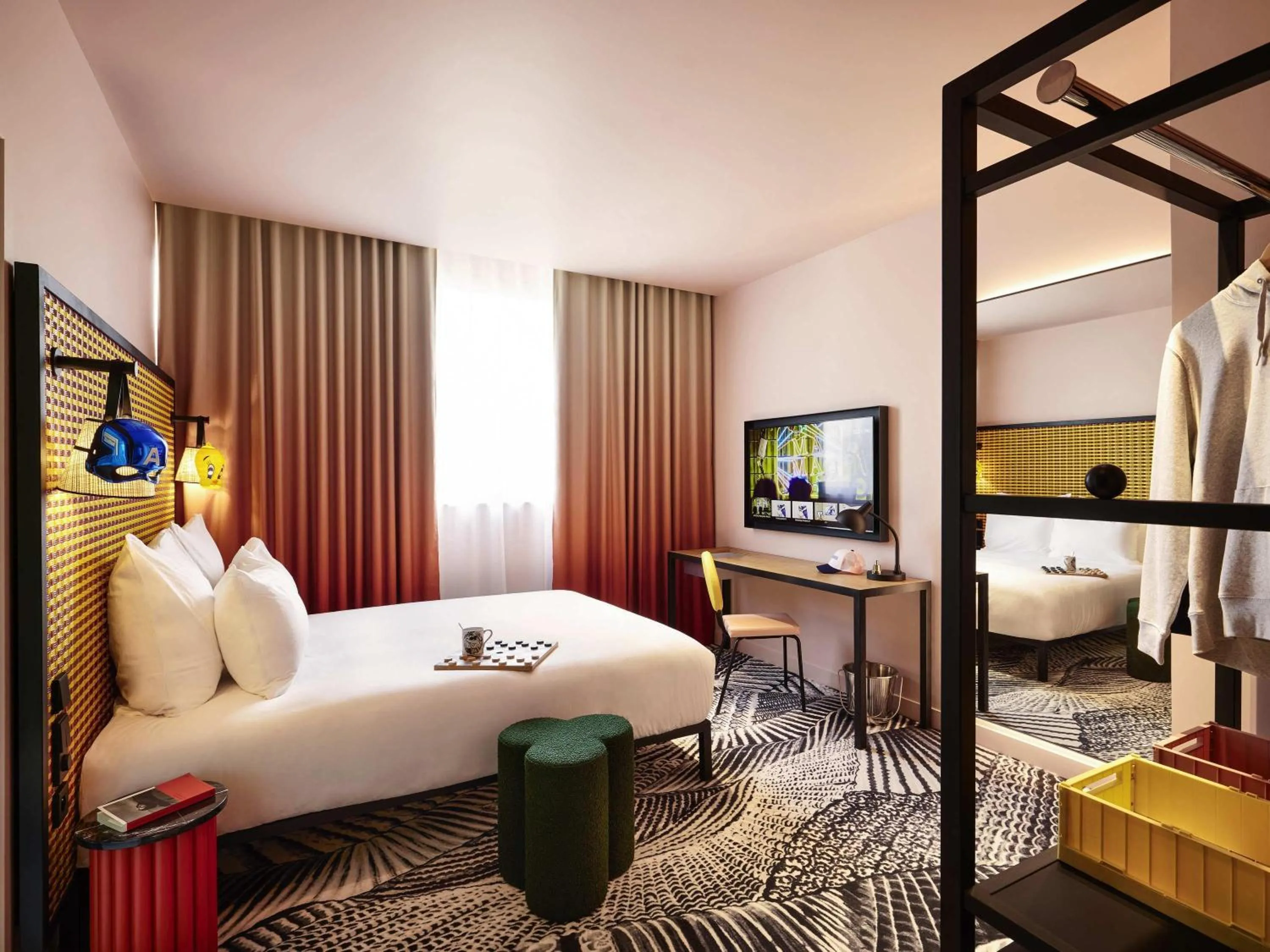 Bedroom, Bed in Mama Shelter Dijon