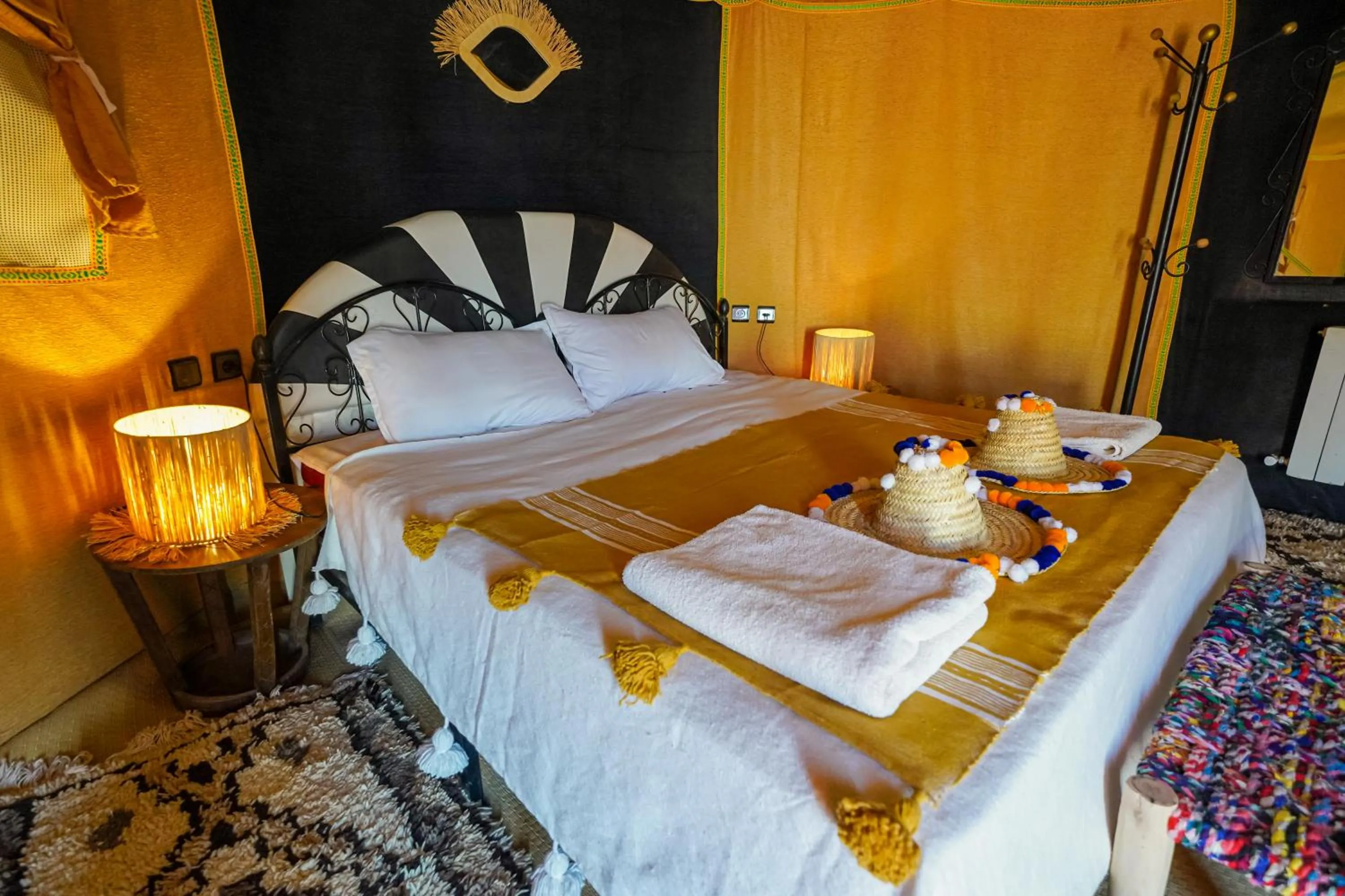 Bed in Horaz desert Camp