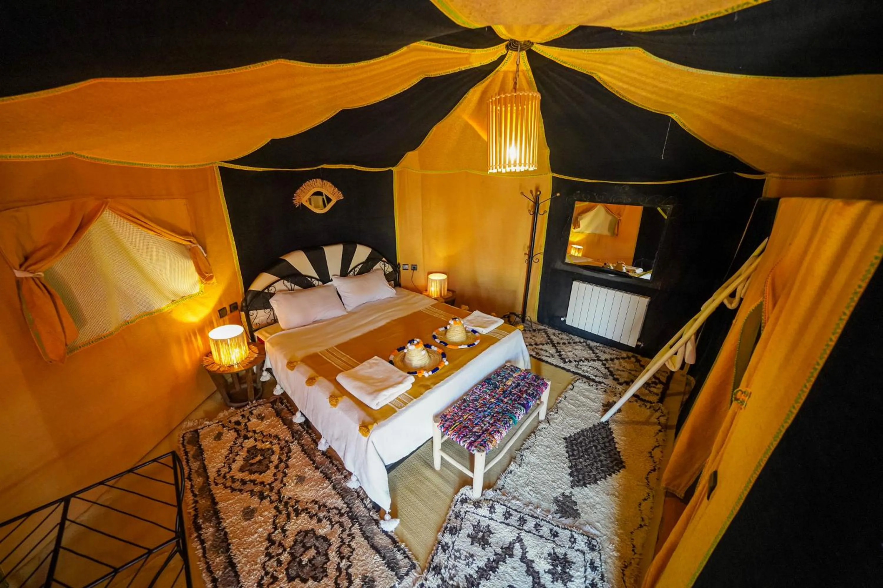 Bed in Horaz desert Camp