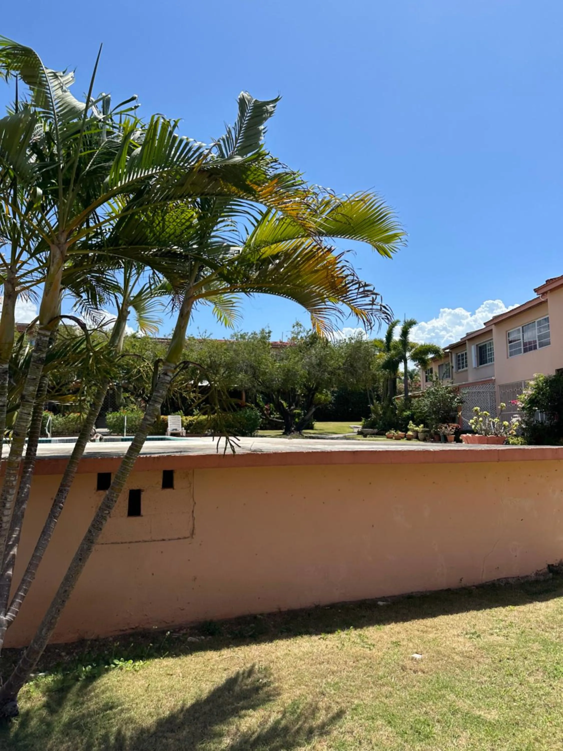 Property building in Sleeps2 - Private Pool - King Bed - AirCon