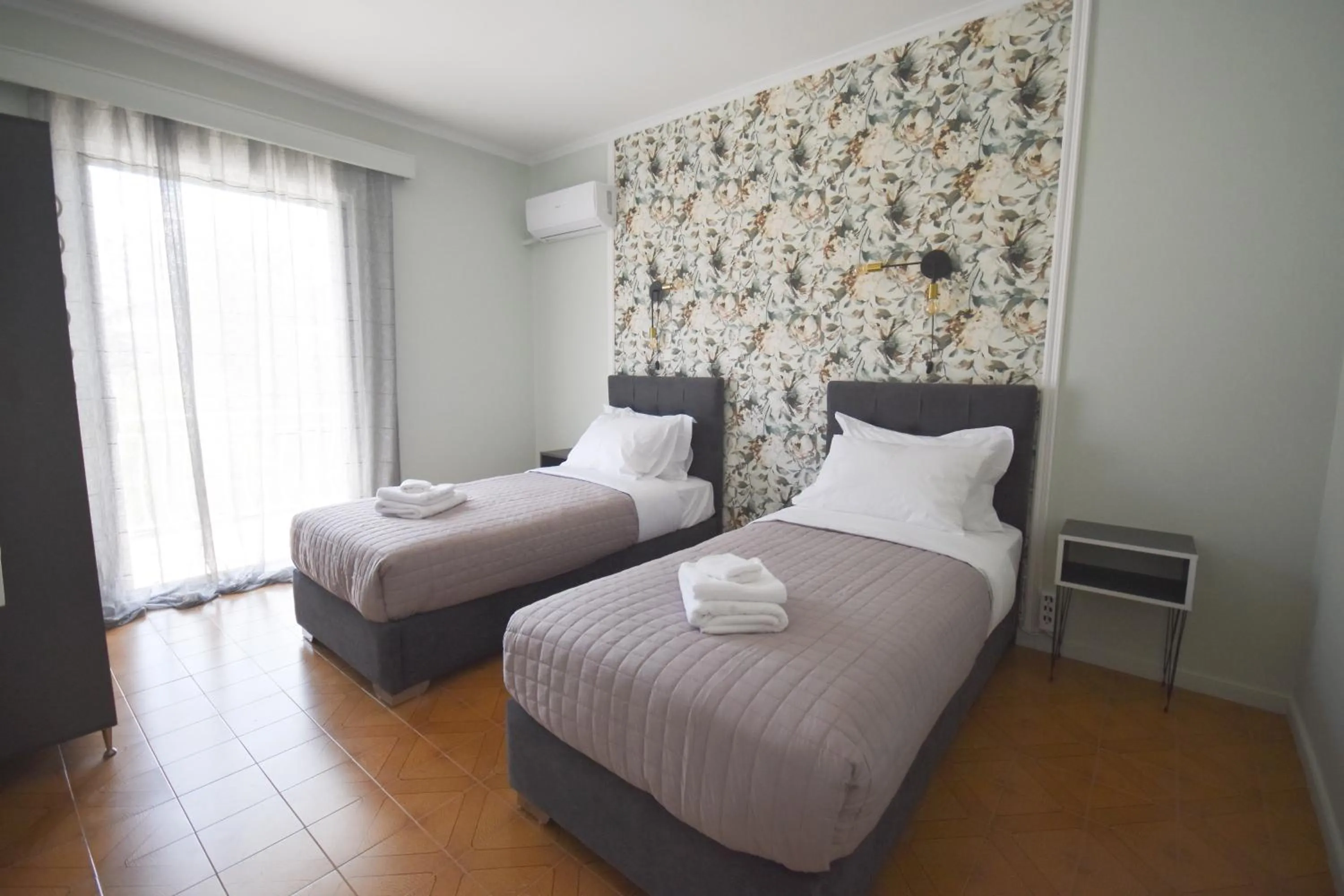 Bed in K&C Rooms- Apartments