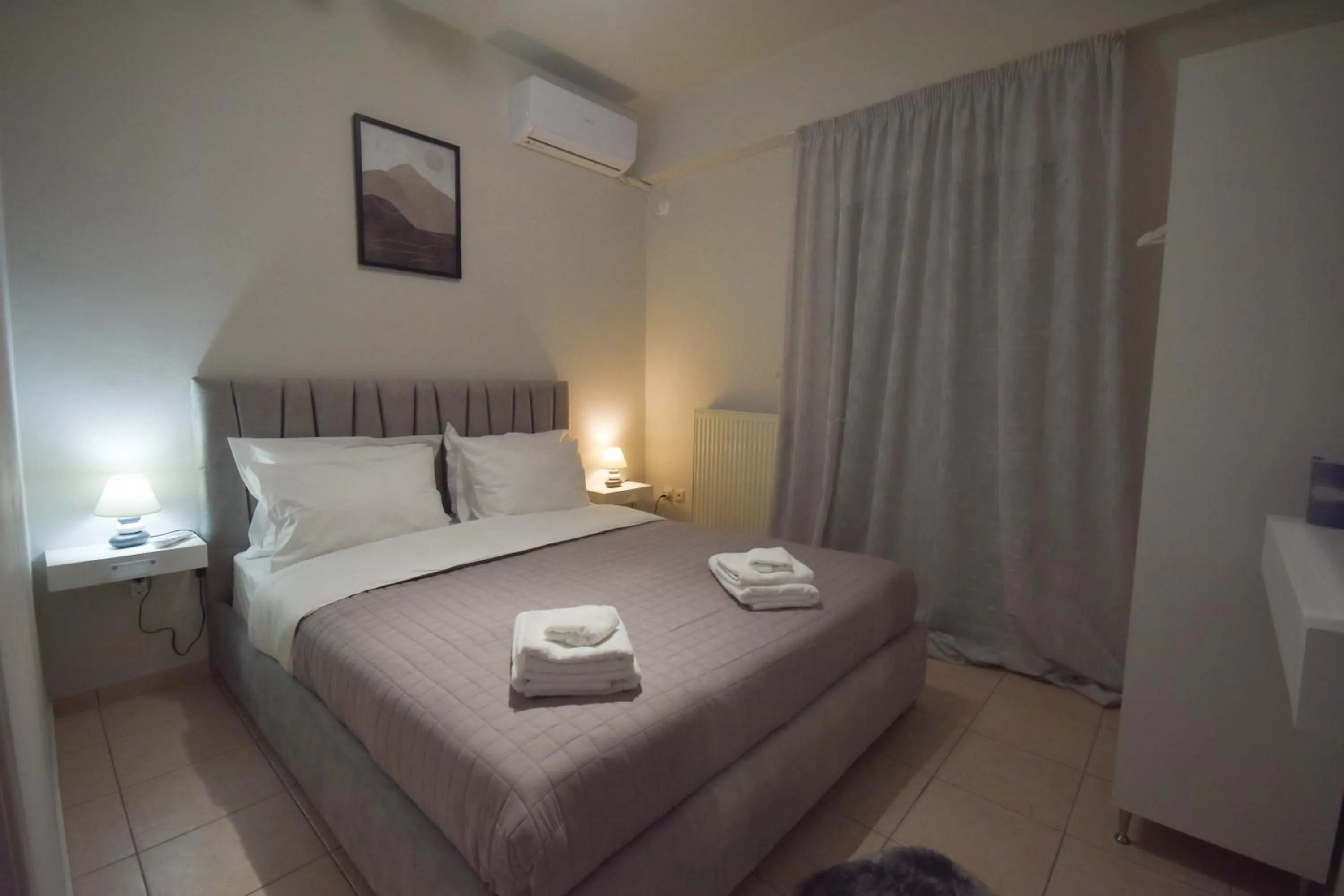 Bed in K&C Rooms- Apartments