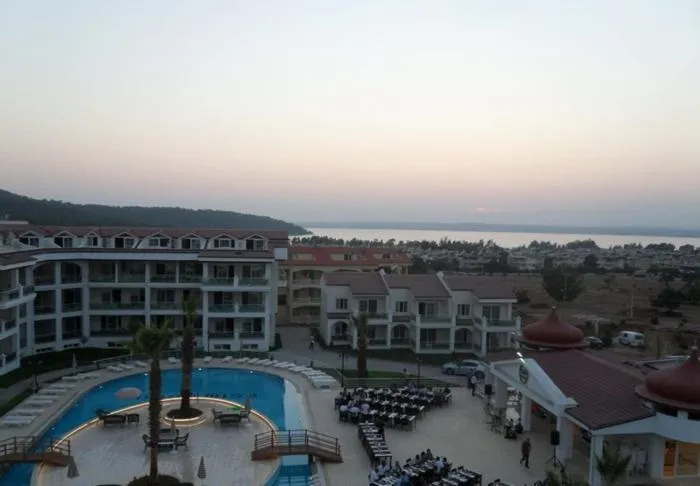 Property building in AKBÜK Palace Resıdence