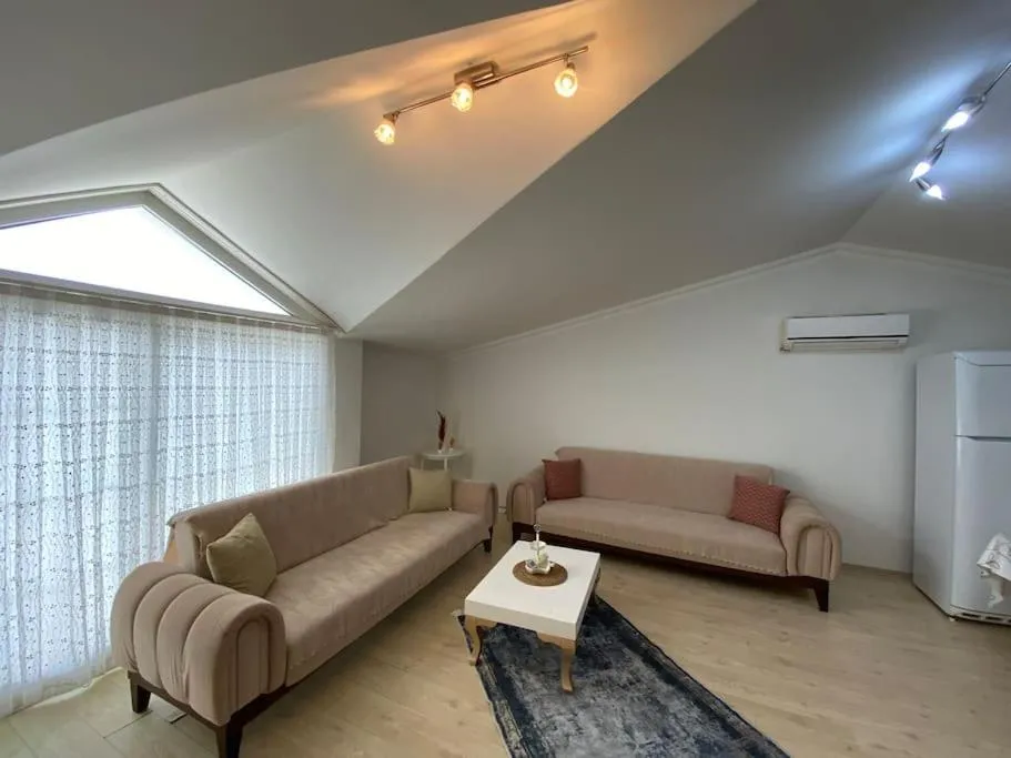 Living room in AKBÜK Palace Resıdence