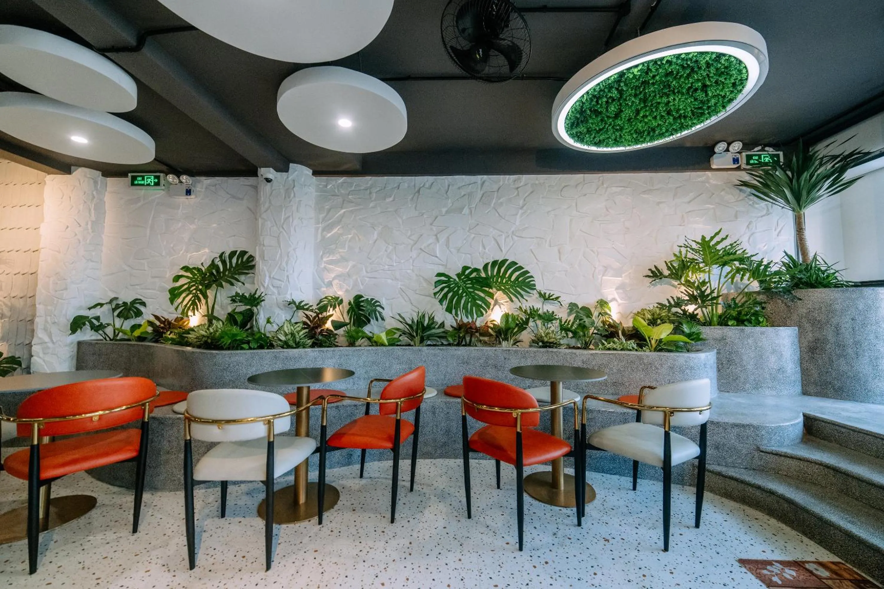 Lounge or bar in La Beaute Hotel - Quy Nhơn