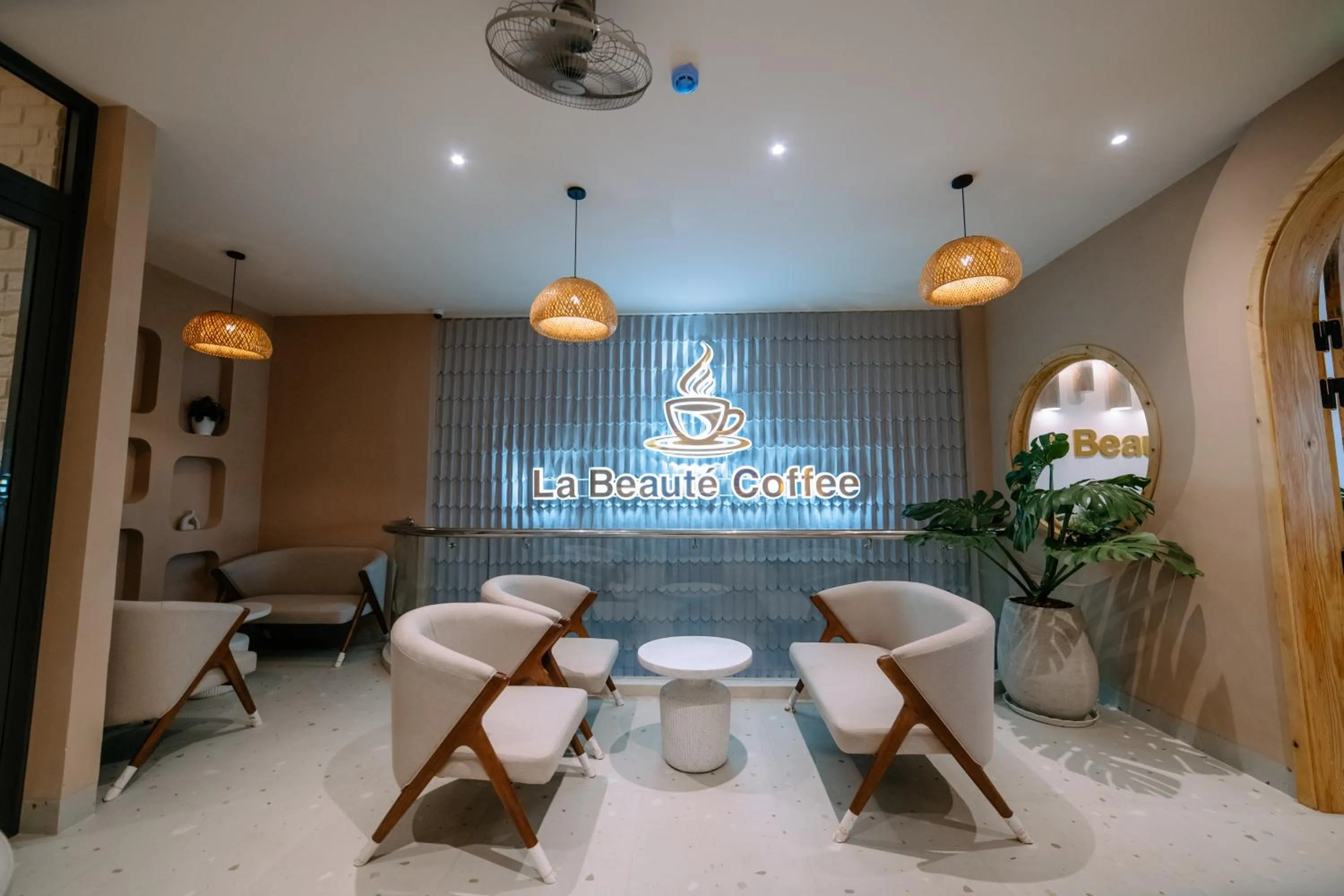 Seating area in La Beaute Hotel - Quy Nhơn