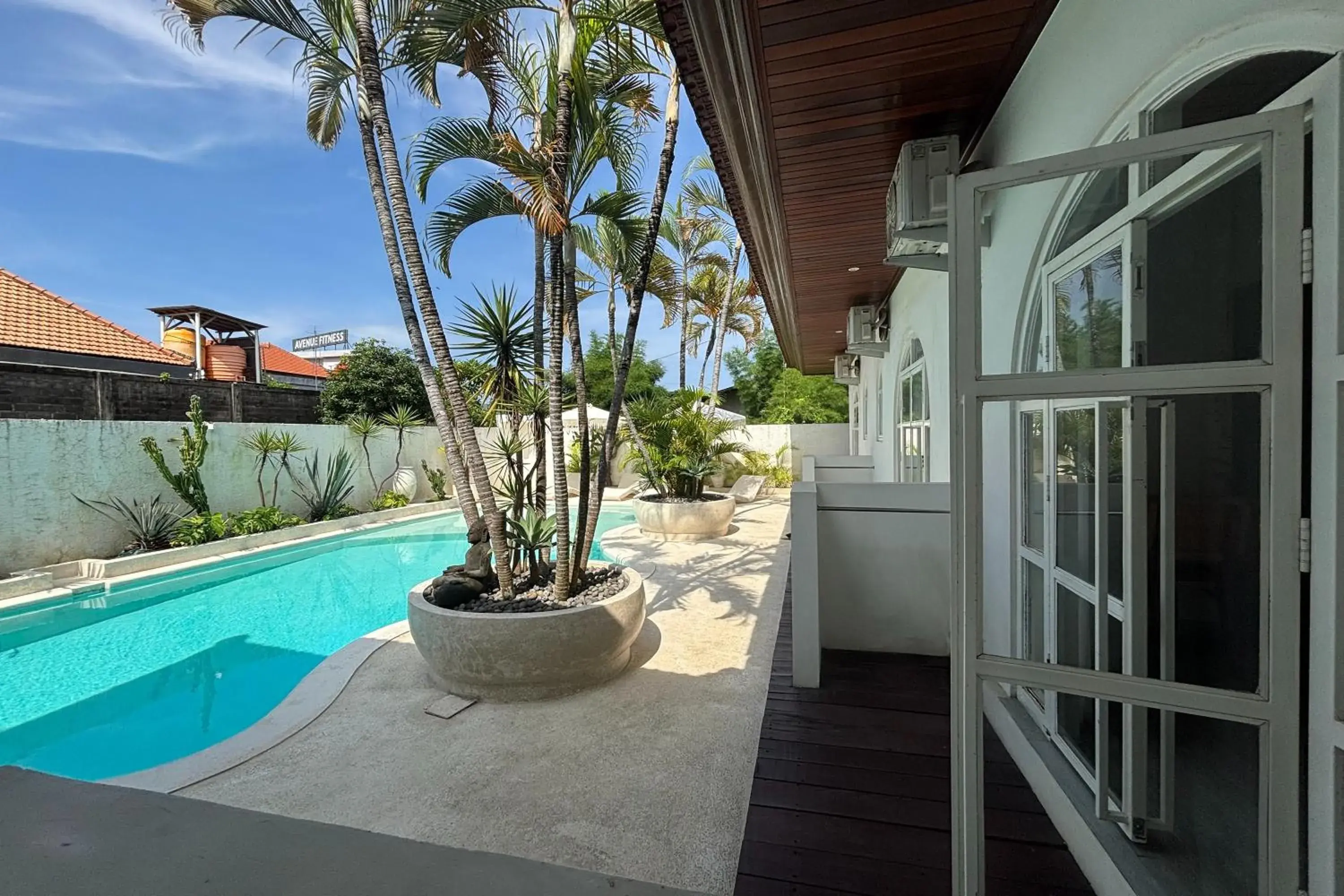 Pool view in Kemari Studio Pool view in Kemari Studio