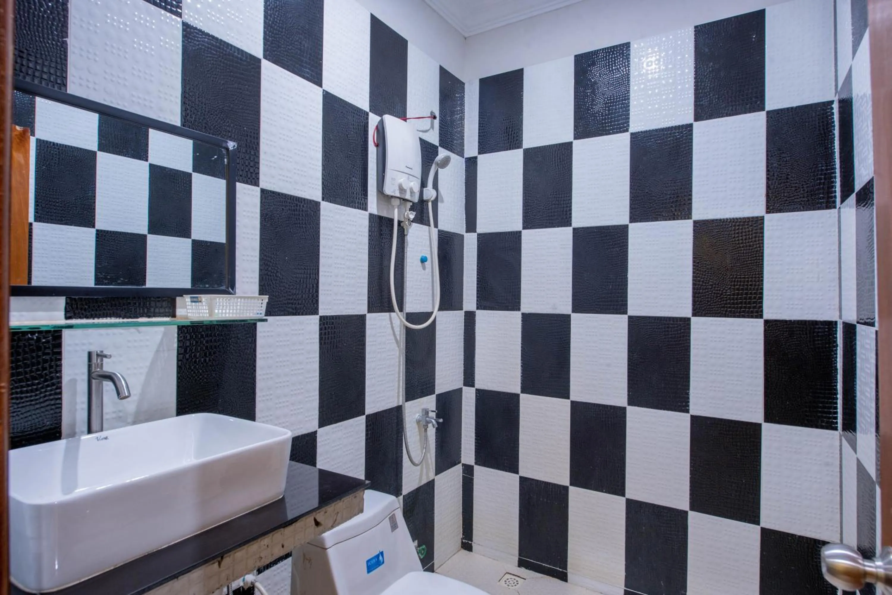 Shower in Boyada Villa Siem Reap