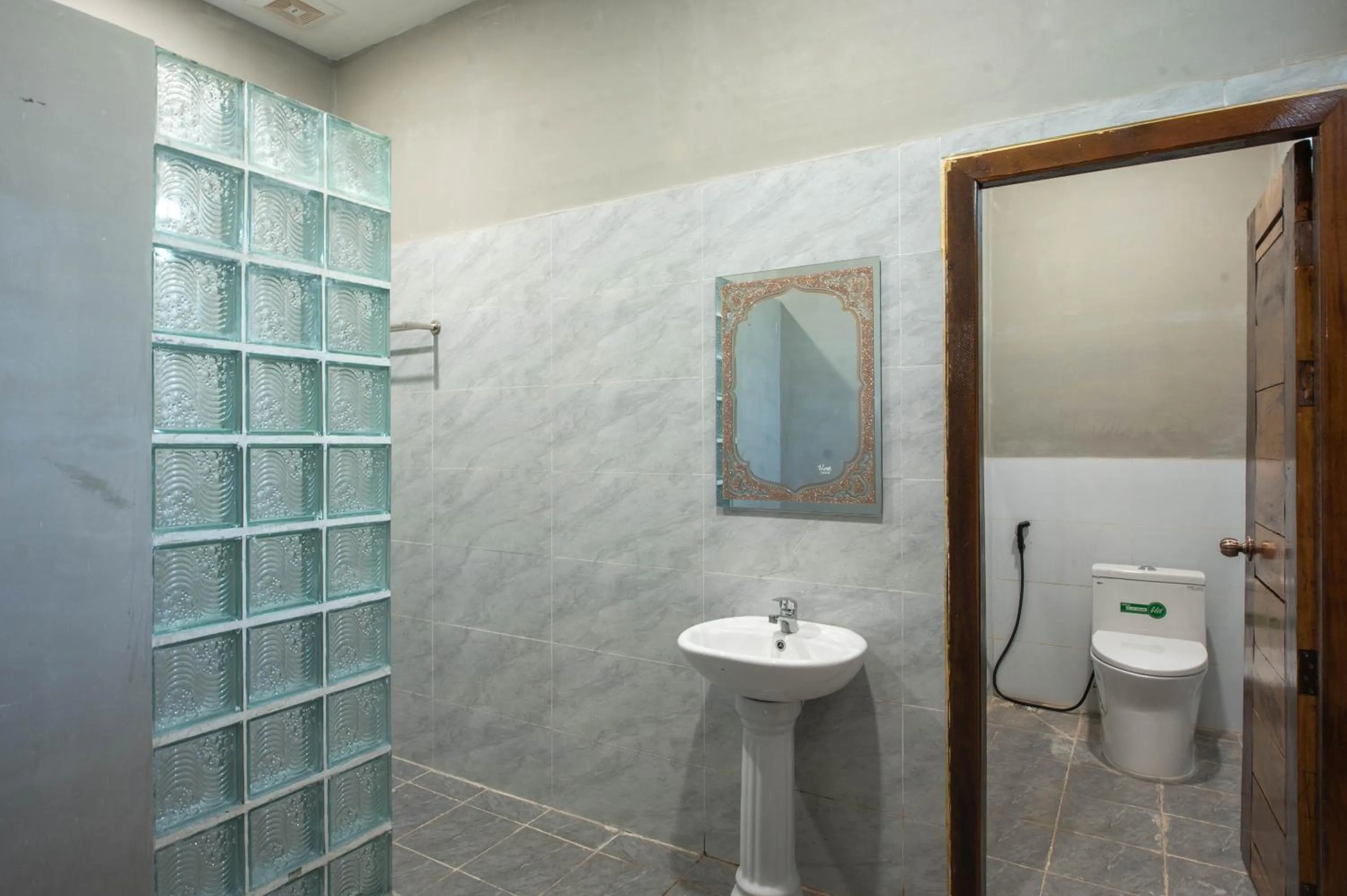 Toilet in Boyada Villa Siem Reap