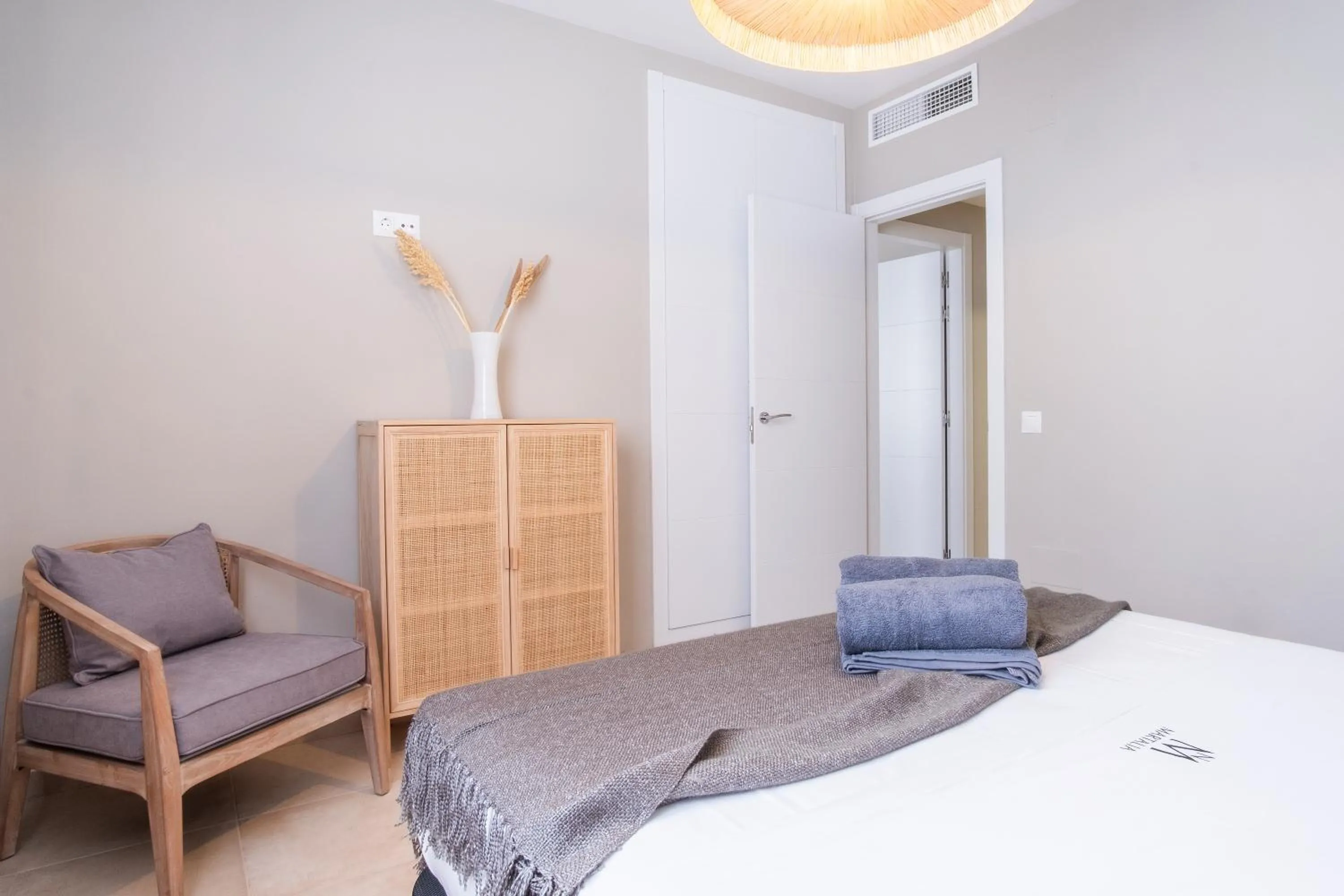 Bedroom, Bed in Apartamentos Martalia Áticos Deluxe