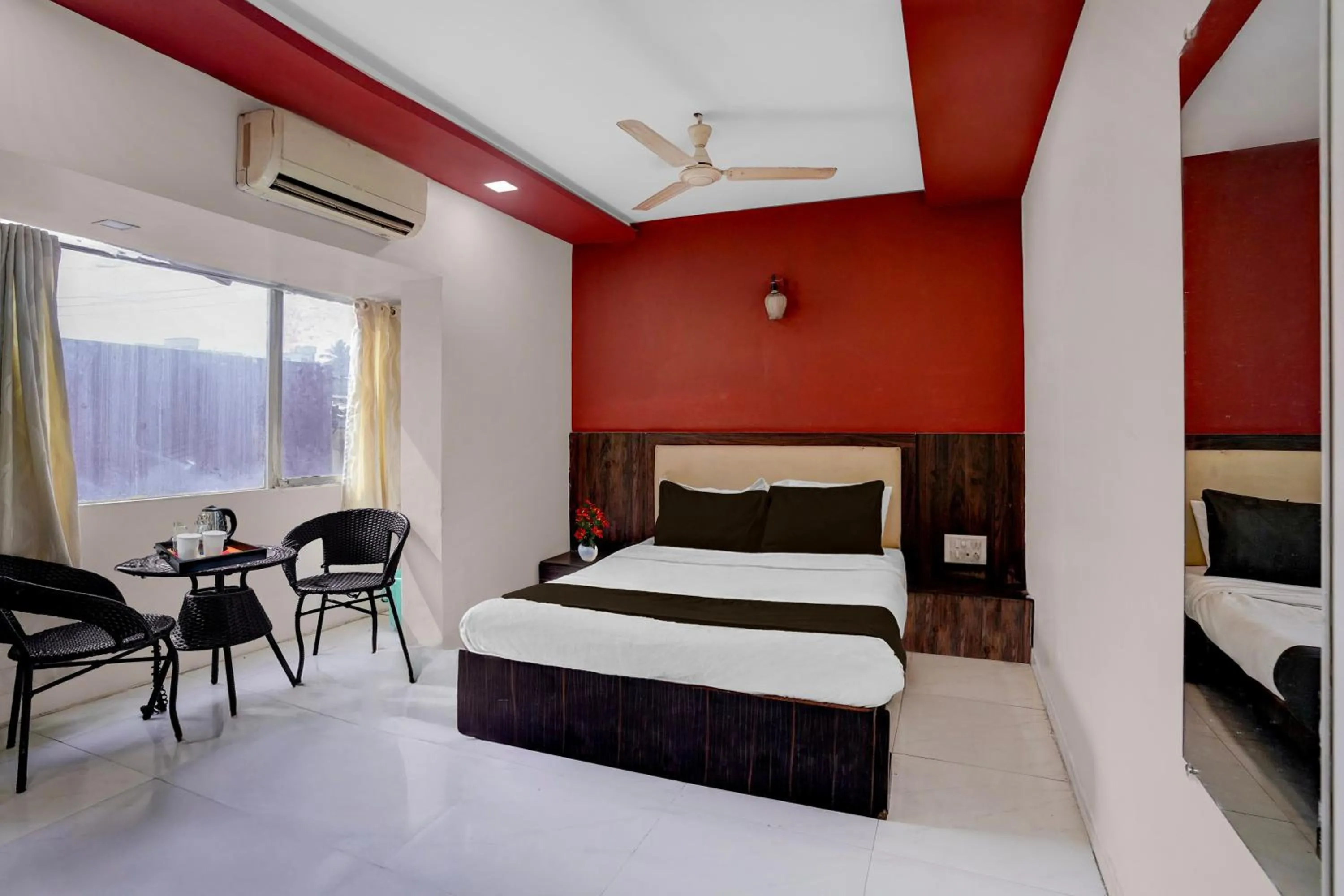 Classic Triple Room - single occupancy in Collection O Asalpha Metro Station Formerly Venture Grand