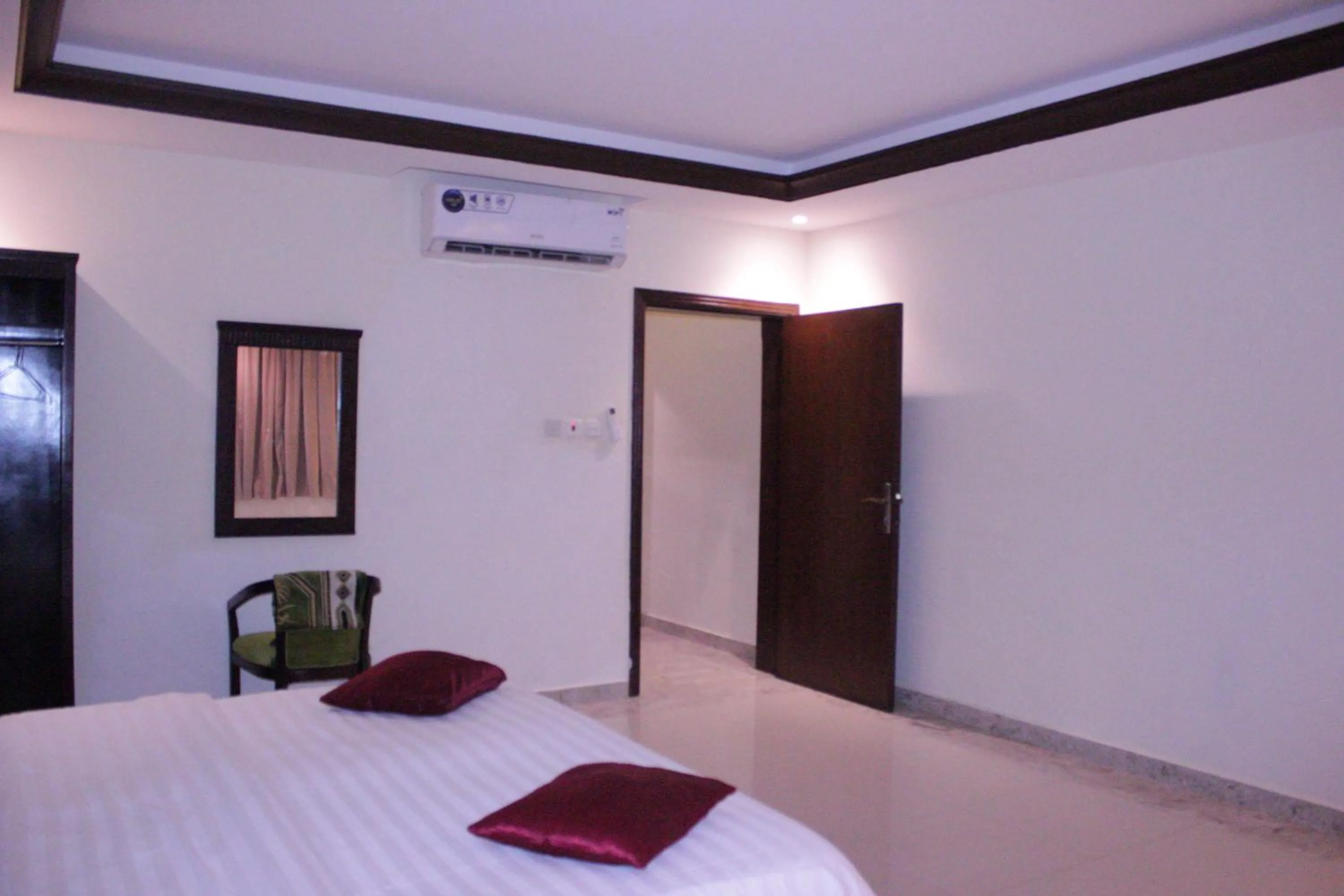 Bed in AL Tamayoz Al Raqi - Al Salamah branch