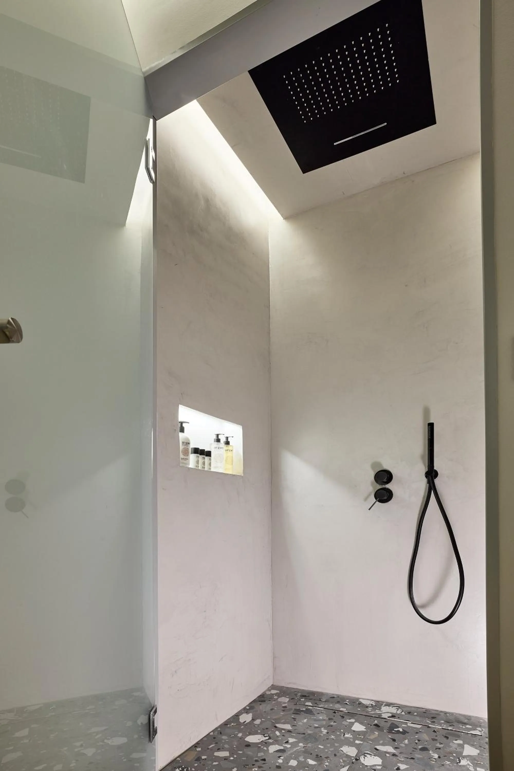 Bathroom in Cama Luxury Suites Kavouri