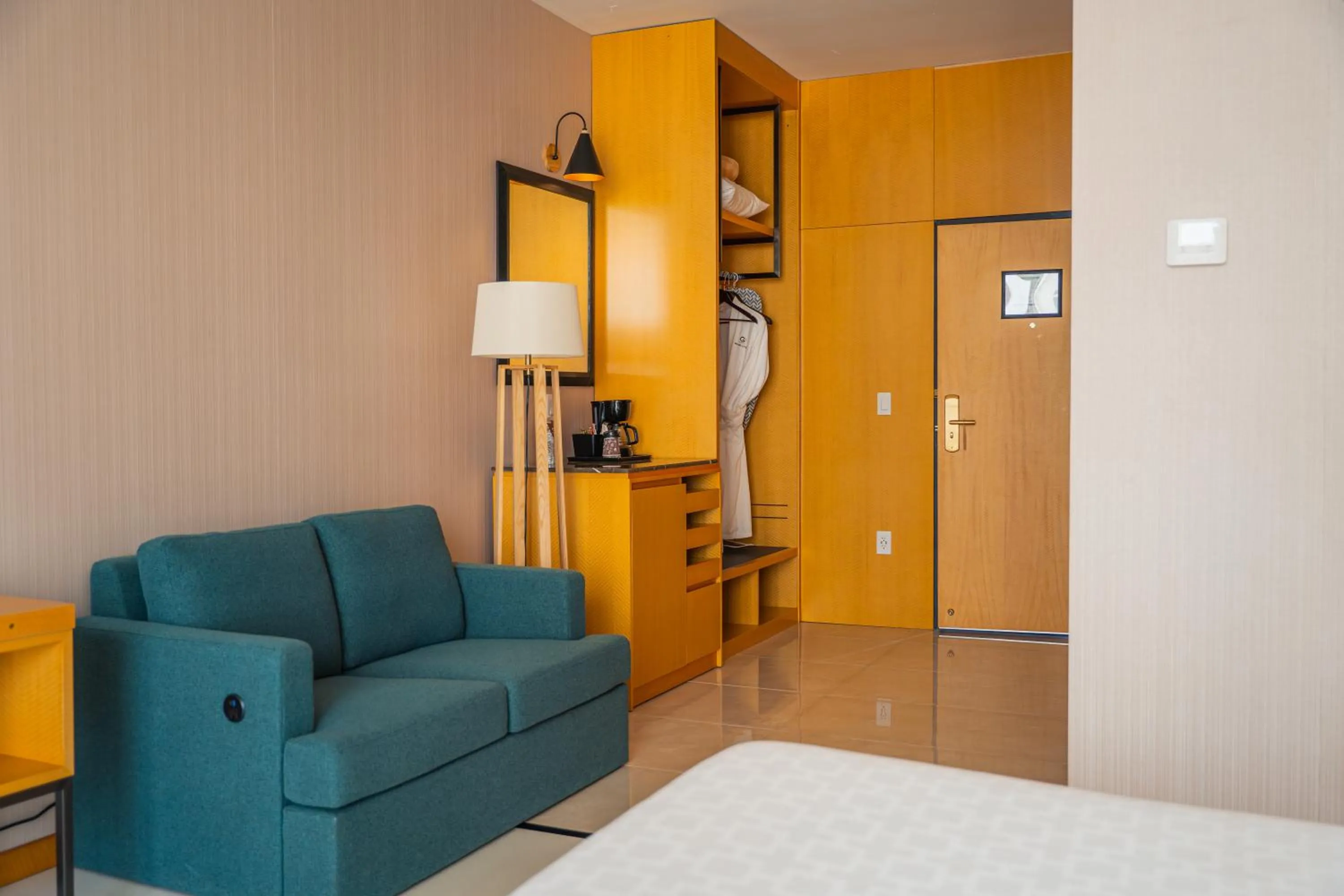 Seating area in Galaxy Hotel Downtown