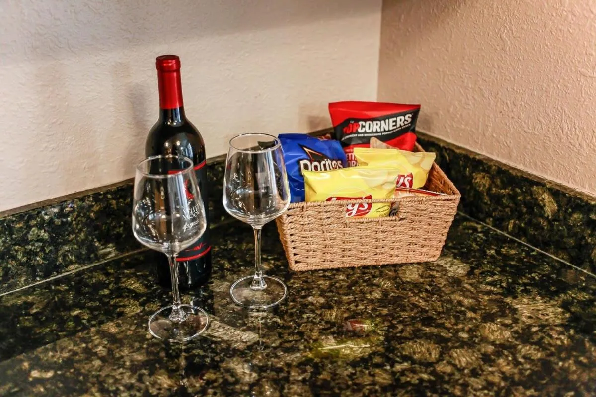 Sojourn Sanctuary Seaside Escape 3 BR