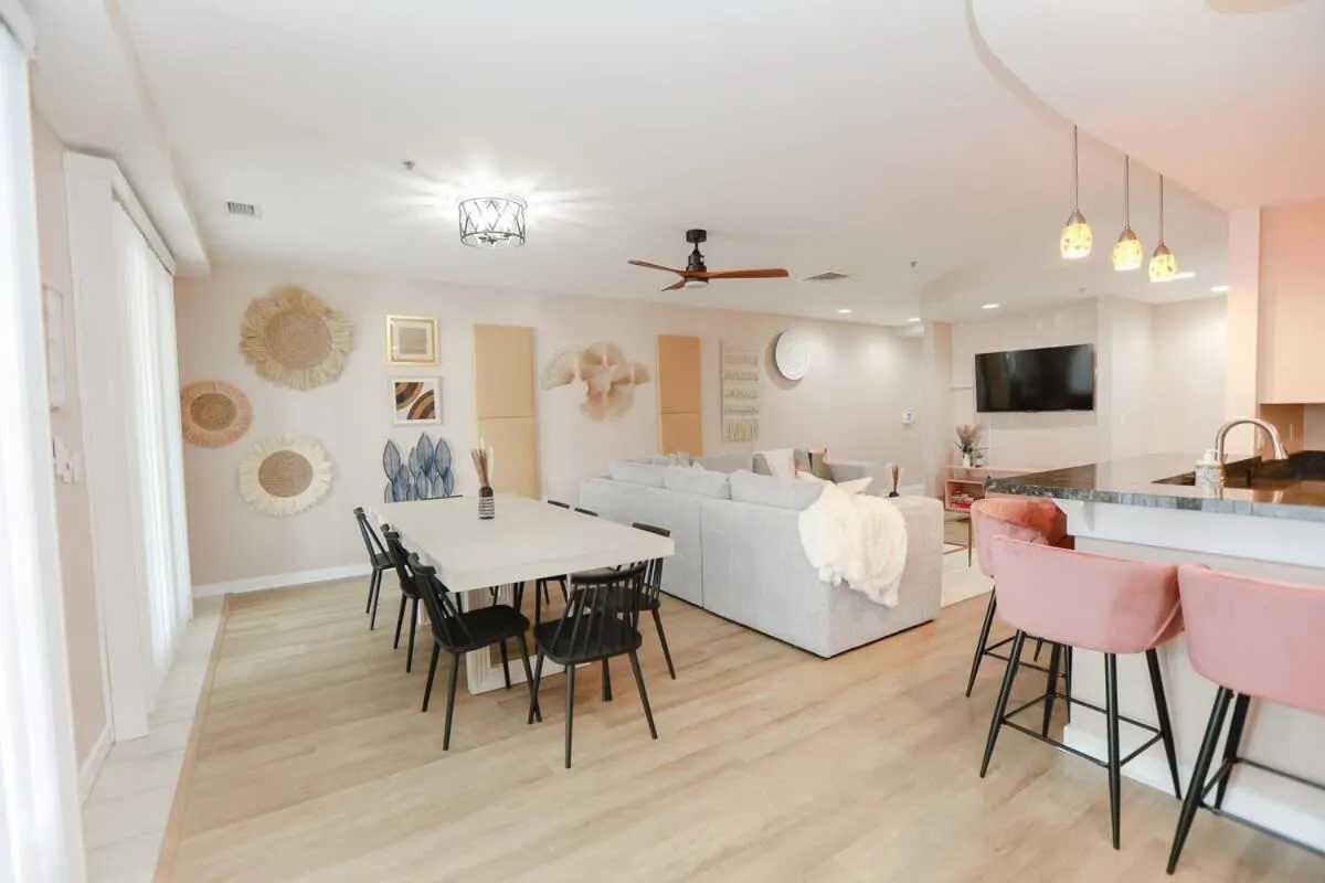 Sojourn Sanctuary Seaside Escape 3 BR